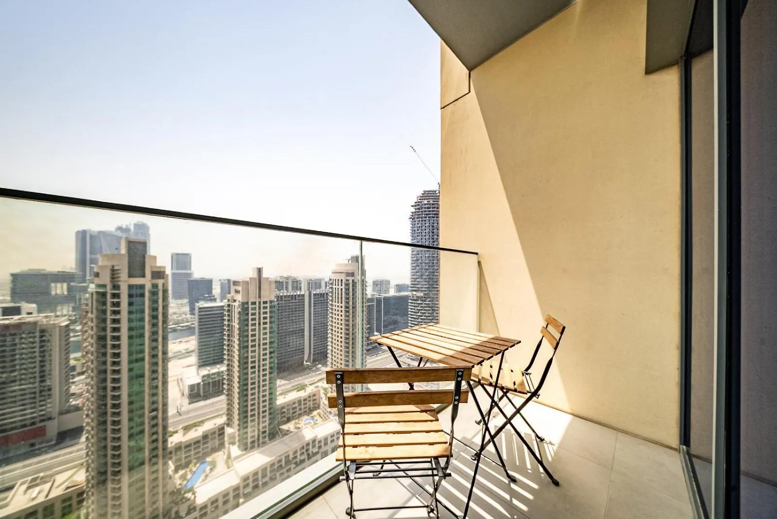 Lejlighed Skyline Retreat 1Bhk Walking Distance To Dubai Mall Forenede Arabiske Emirater
