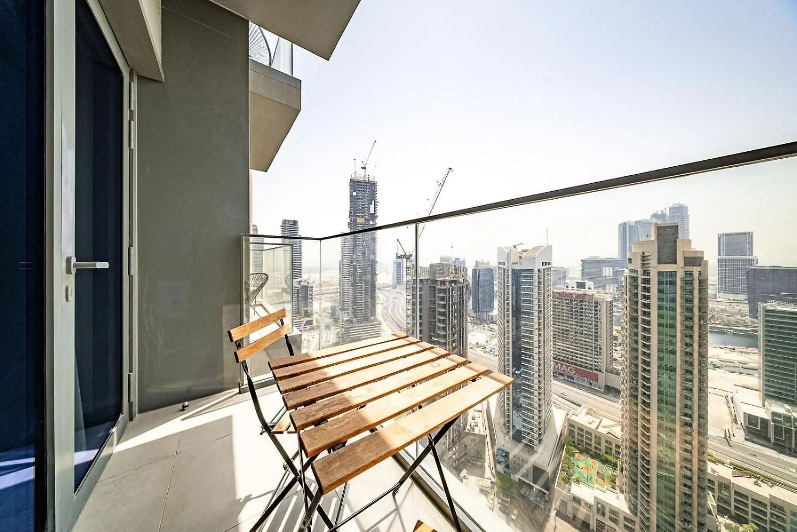 Apartment Skyline Retreat 1Bhk Walking Distance To Dubai Mall